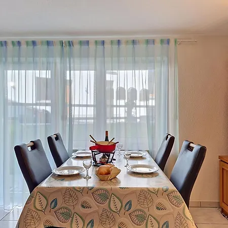 Luchre By Interhome Appartamento