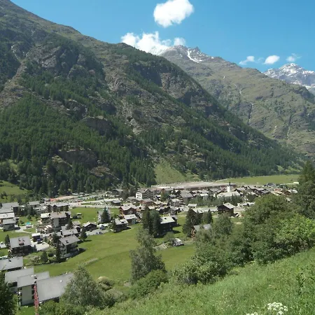 Luchre By Interhome Lägenhet Zermatt