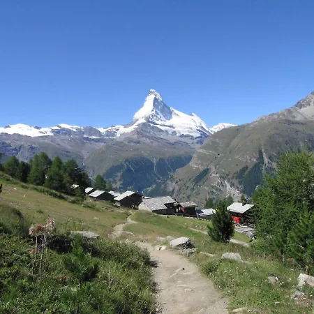 Luchre By Interhome Lägenhet Zermatt
